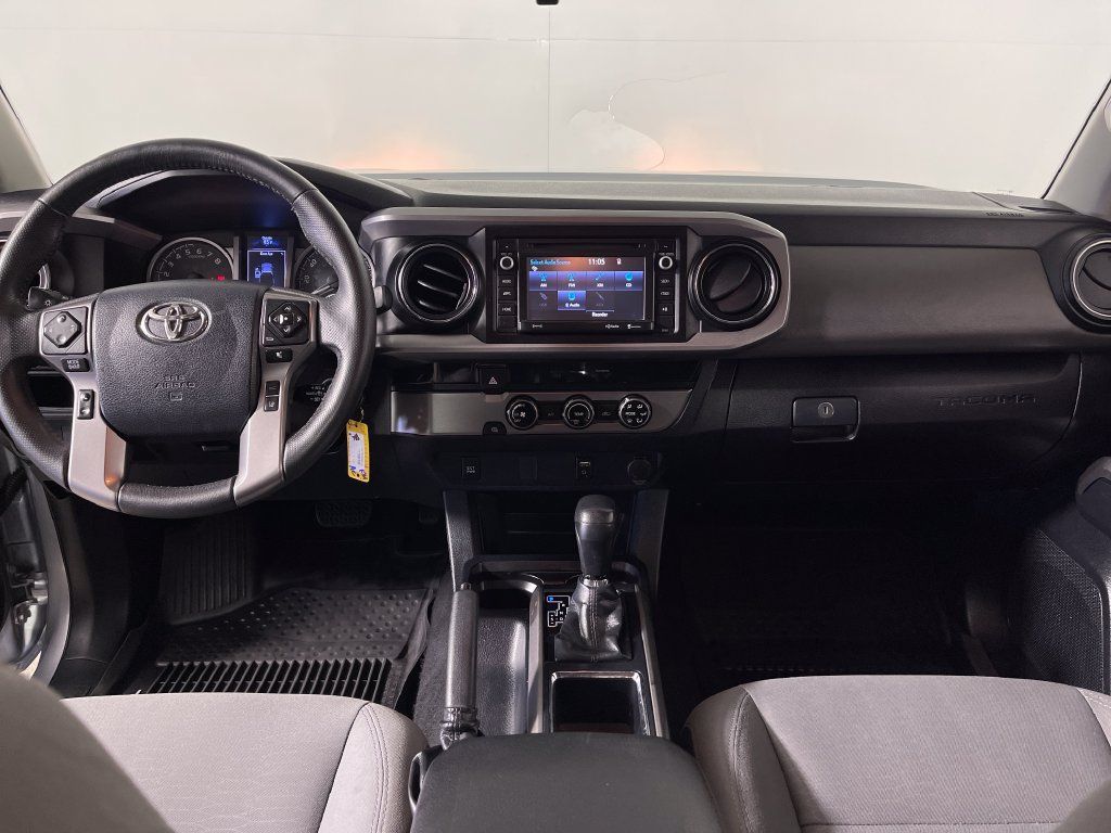 Certified 2018 Toyota Tacoma SR5 w/ SR5 Appearance Package (SM) RWD image 14