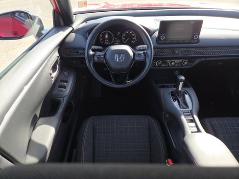 Used 2025 Honda HR-V Sport image 25