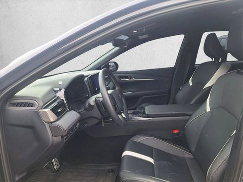 Certified 2025 Toyota Camry SE FWD image 10