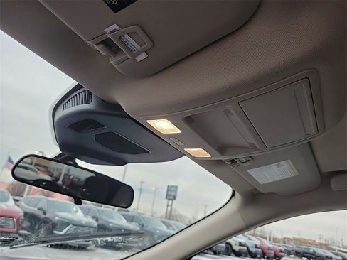 Used 2020 Ford Escape SE image 30