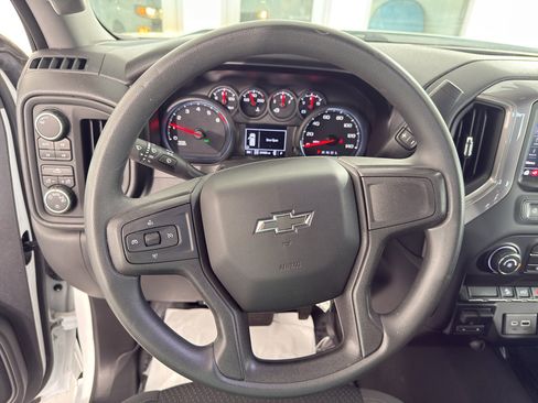 Used 2021 Chevrolet Silverado 1500 Custom Trail Boss image 24