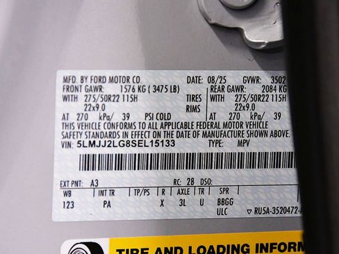 Used 2025 Lincoln Navigator Reserve AWD/4WD image 14