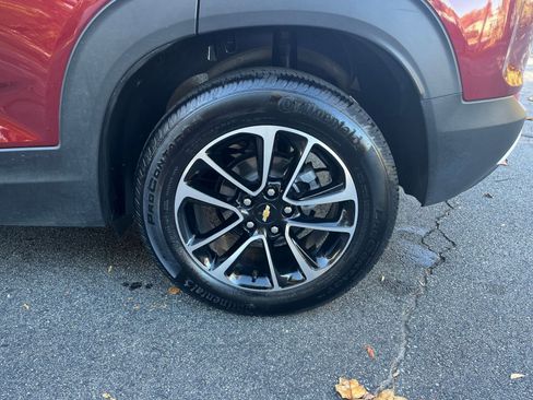 Used 2025 Chevrolet TrailBlazer LT image 25