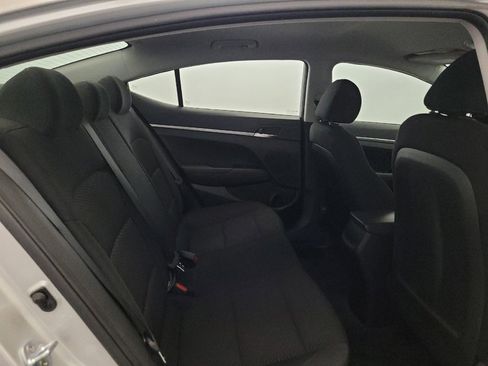 Used 2019 Hyundai Elantra SE w/ Cargo Package FWD image 19