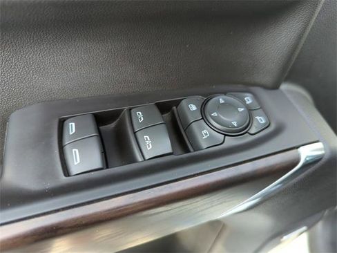 Used 2019 GMC Sierra 1500 SLT w/ SLT Premium Package image 25