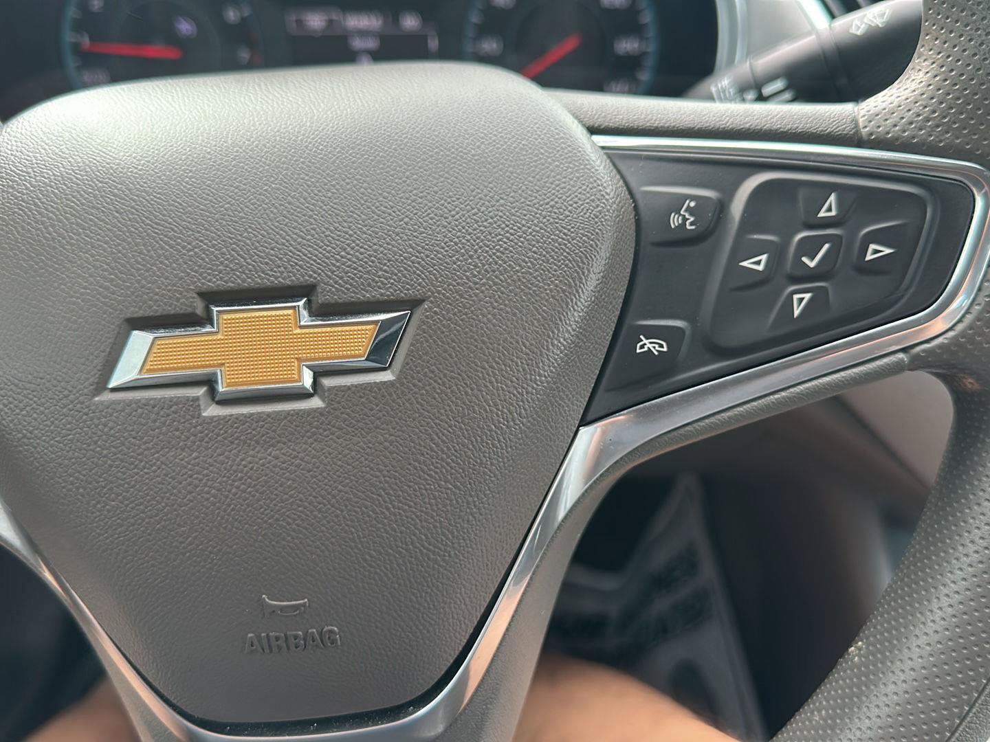 Used 2021 Chevrolet Malibu LT FWD image 23