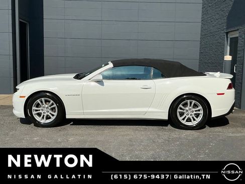 Used 2015 Chevrolet Camaro LT RWD image 4