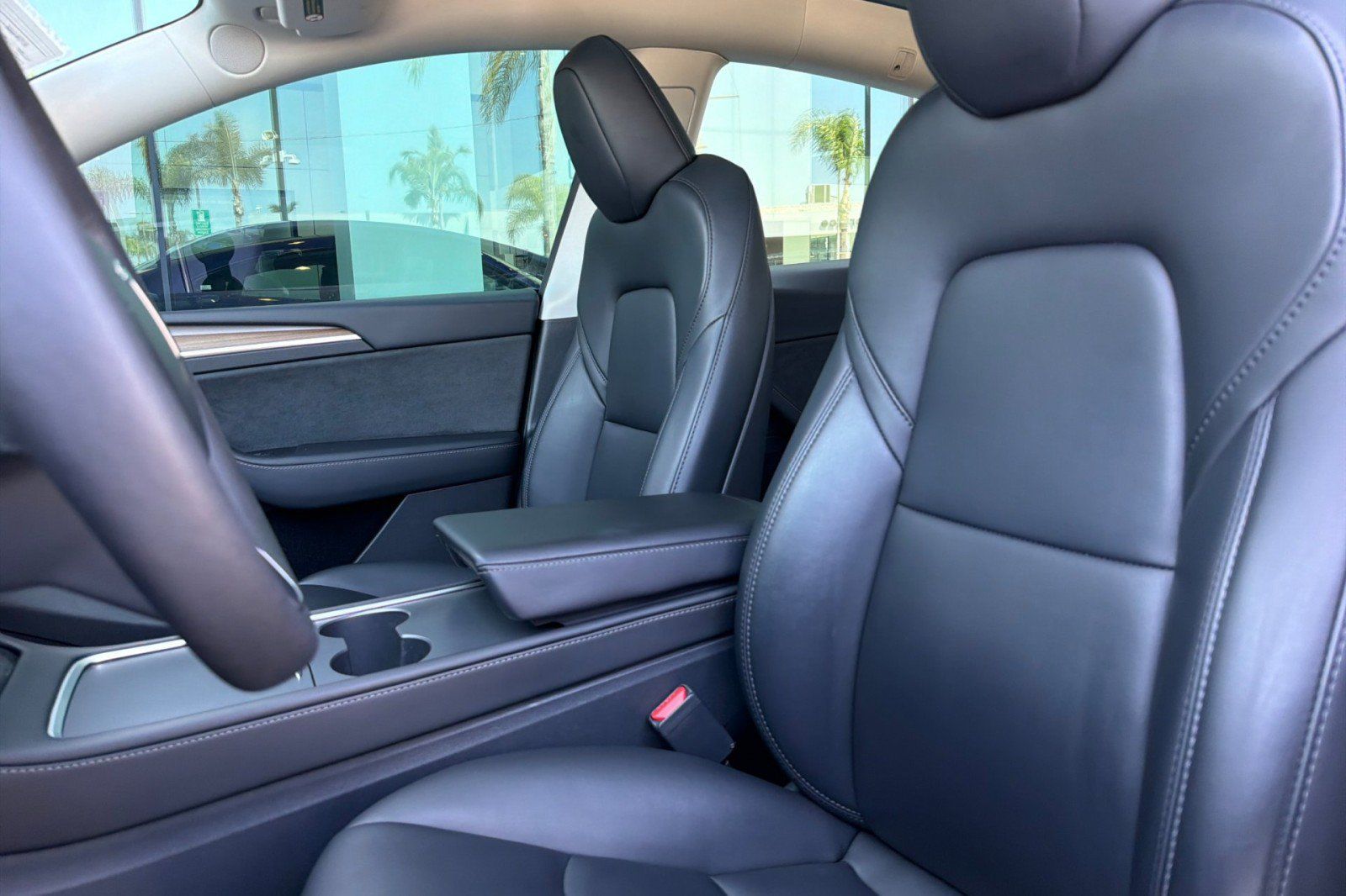 Used 2023 Tesla Model Y Long Range AWD/4WD image 5
