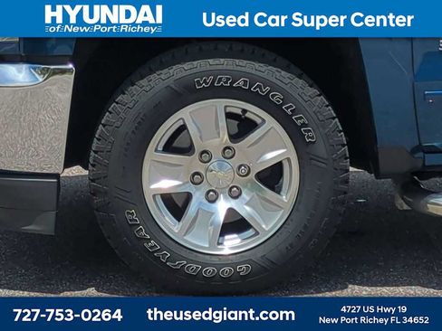 Used 2018 Chevrolet Silverado 1500 LT w/ All Star Edition RWD image 10