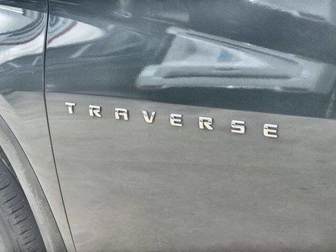Used 2021 Chevrolet Traverse LT FWD image 31