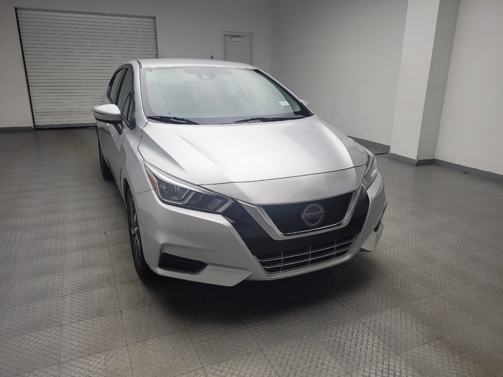 Used 2021 Nissan Versa SV FWD image 14