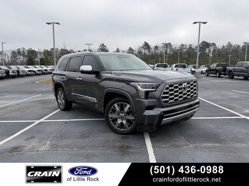 Used 2024 Toyota Sequoia Capstone image 1