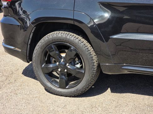 Used 2016 Jeep Grand Cherokee High Altitude AWD/4WD image 9
