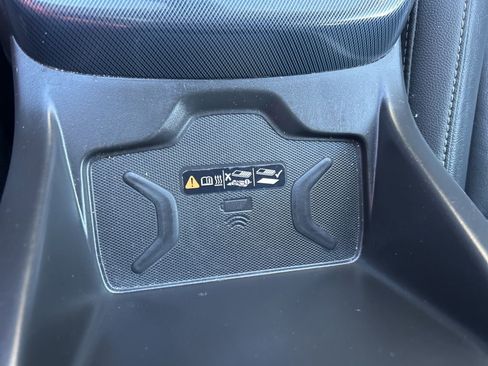 Used 2021 Chevrolet Colorado Z71 w/ LPO, Power Package image 12