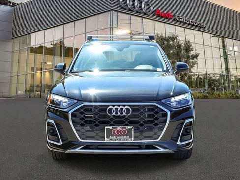 Used 2023 Audi Q5 e Premium w/ Convenience Package AWD/4WD image 6
