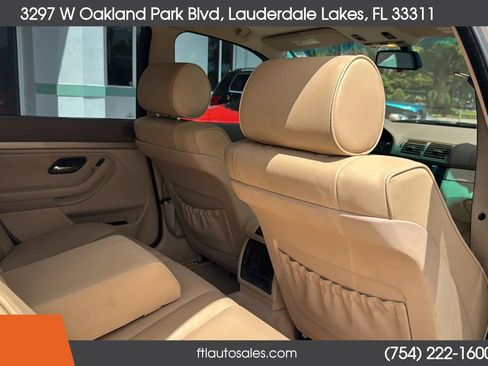 Used 2001 BMW 525i Sedan image 44