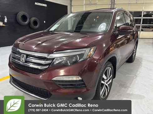 Used 2017 Honda Pilot Elite image 1