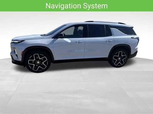 Used 2026 Chevrolet Traverse High Country AWD/4WD image 5