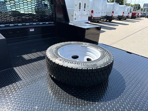 New 2026 Ford F550 4x4 Regular Cab Super Duty image 9