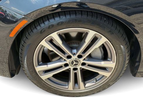 Used 2022 Mercedes-Benz E 350 4MATIC Sedan image 15
