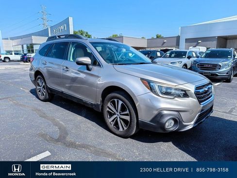 Used 2018 Subaru Outback 2.5i Limited AWD/4WD image 2
