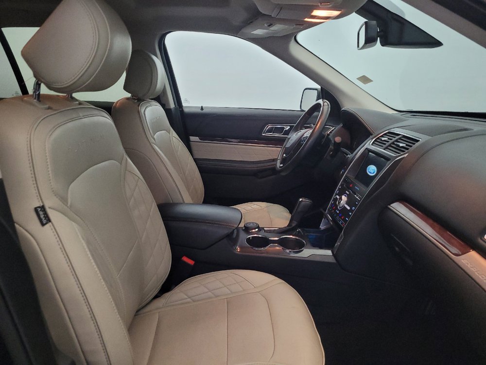 Used 2017 Ford Explorer Platinum AWD/4WD image 21