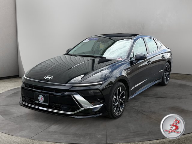 Used 2025 Hyundai Sonata SEL FWD image 3