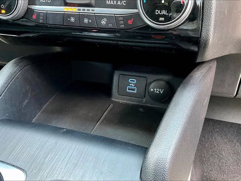 Used 2022 Ford Escape SEL AWD/4WD image 16