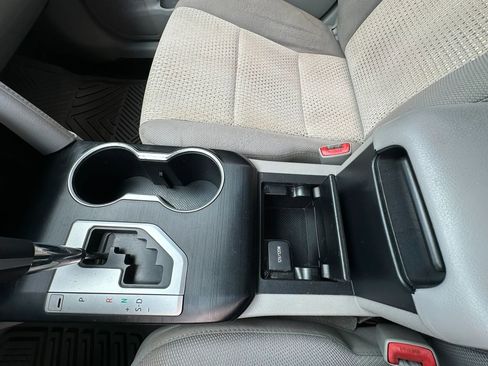 Used 2012 Toyota Camry LE FWD image 26