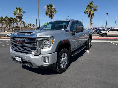 Used 2020 GMC Sierra 2500 Denali w/ Denali Ultimate Package AWD/4WD image 7