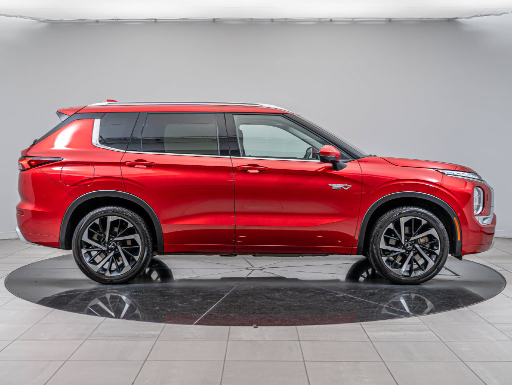 Used 2025 Mitsubishi Outlander SEL AWD/4WD image 11