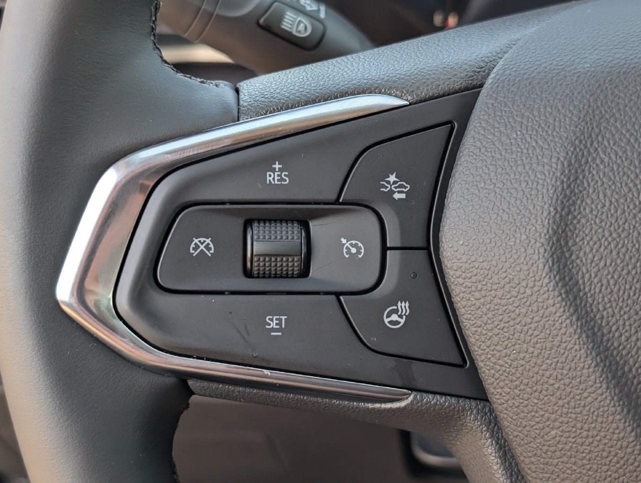 Used 2026 Chevrolet Trax ACTIV w/ Driver Confidence Package FWD image 22