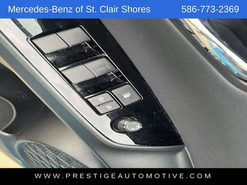 Used 2021 Toyota Prius Prime Limited image 15