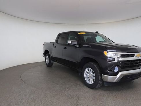 Used 2022 Chevrolet Silverado 1500 LT AWD/4WD image 28