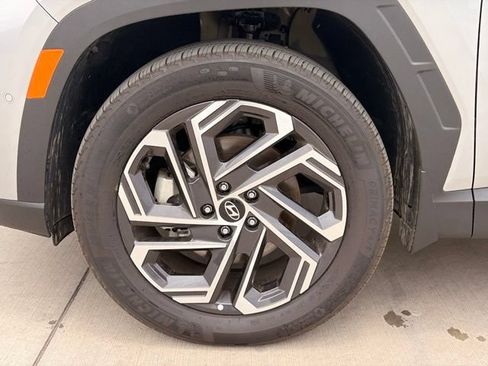 Used 2025 Hyundai Tucson Limited AWD/4WD image 7