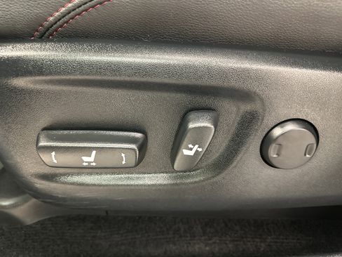 Used 2024 Toyota 4Runner TRD Off-Road Premium image 24