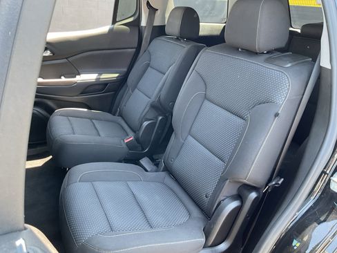 Used 2021 GMC Acadia SLE w/ Driver Convenience Package FWD image 19