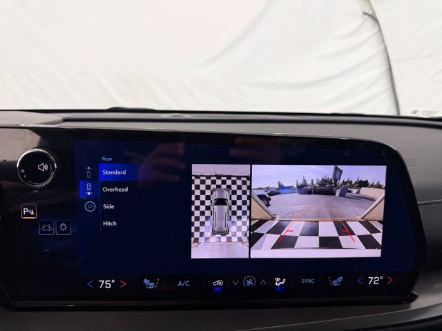 New 2026 Chevrolet Traverse LT w/ Driver Confidence Package AWD/4WD image 40