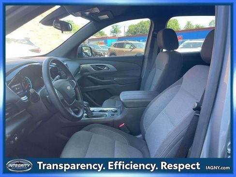 Used 2023 Chevrolet Traverse LT AWD/4WD image 16
