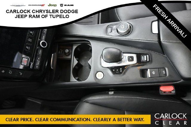 Used 2019 INFINITI QX50 Luxe w/ Navigation Package AWD/4WD image 23