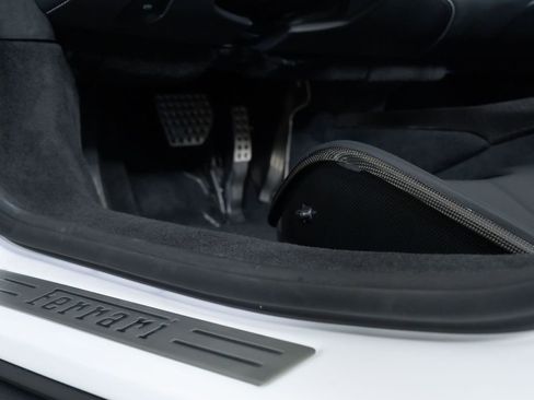 Used 2025 Ferrari 296 GTS image 33