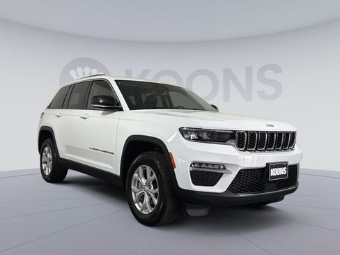 Used 2023 Jeep Grand Cherokee Limited AWD/4WD image 10