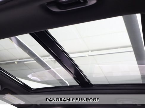 Used 2020 Cadillac XT4 Premium Luxury w/ Cold Weather Package image 4