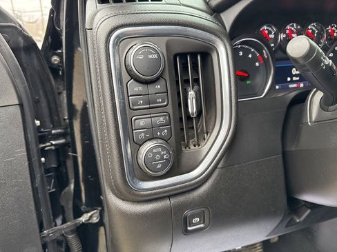 Used 2020 Chevrolet Silverado 2500 LTZ w/ LTZ Convenience Package image 30