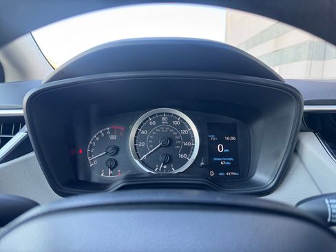 Used 2021 Toyota Corolla LE image 26