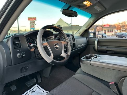 Used 2009 Chevrolet Silverado 2500 LT w/ Suspension Package, Off-Road image 26