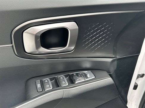 New 2026 Kia Sorento LX image 16