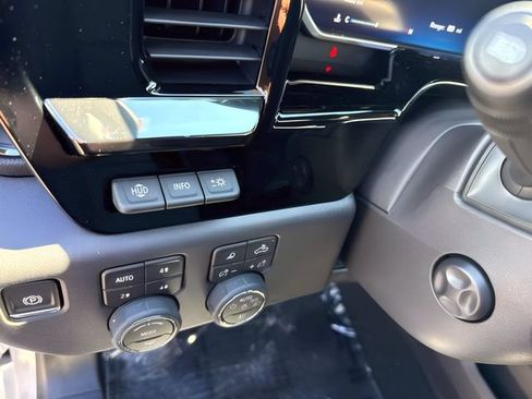 Used 2026 Chevrolet Silverado 1500 ZR2 AWD/4WD image 16