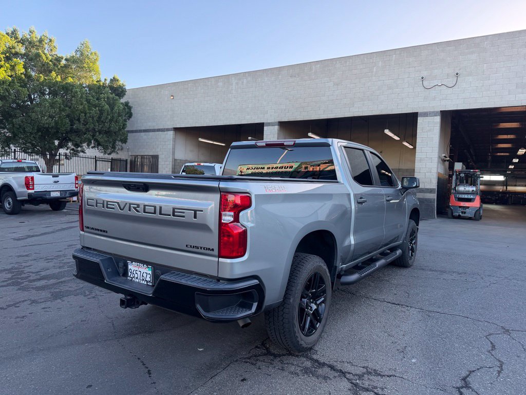 Used 2024 Chevrolet Silverado 1500 Custom Trail Boss w/ Turbomax Blackout Package AWD/4WD image 3