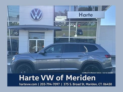 Certified 2023 Volkswagen Atlas SE w/ Panoramic Sunroof Package AWD/4WD image 1